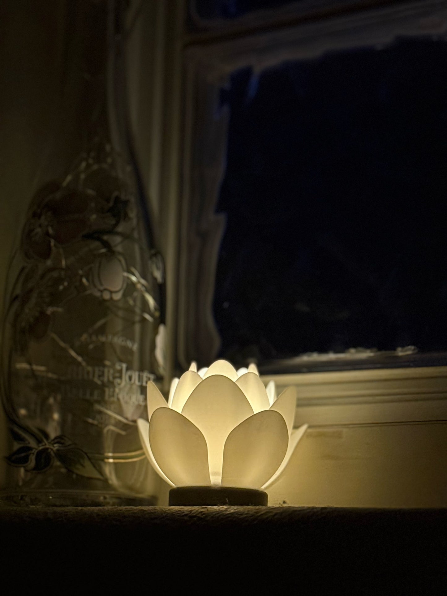 Lotus Flower Tea Light Lamp