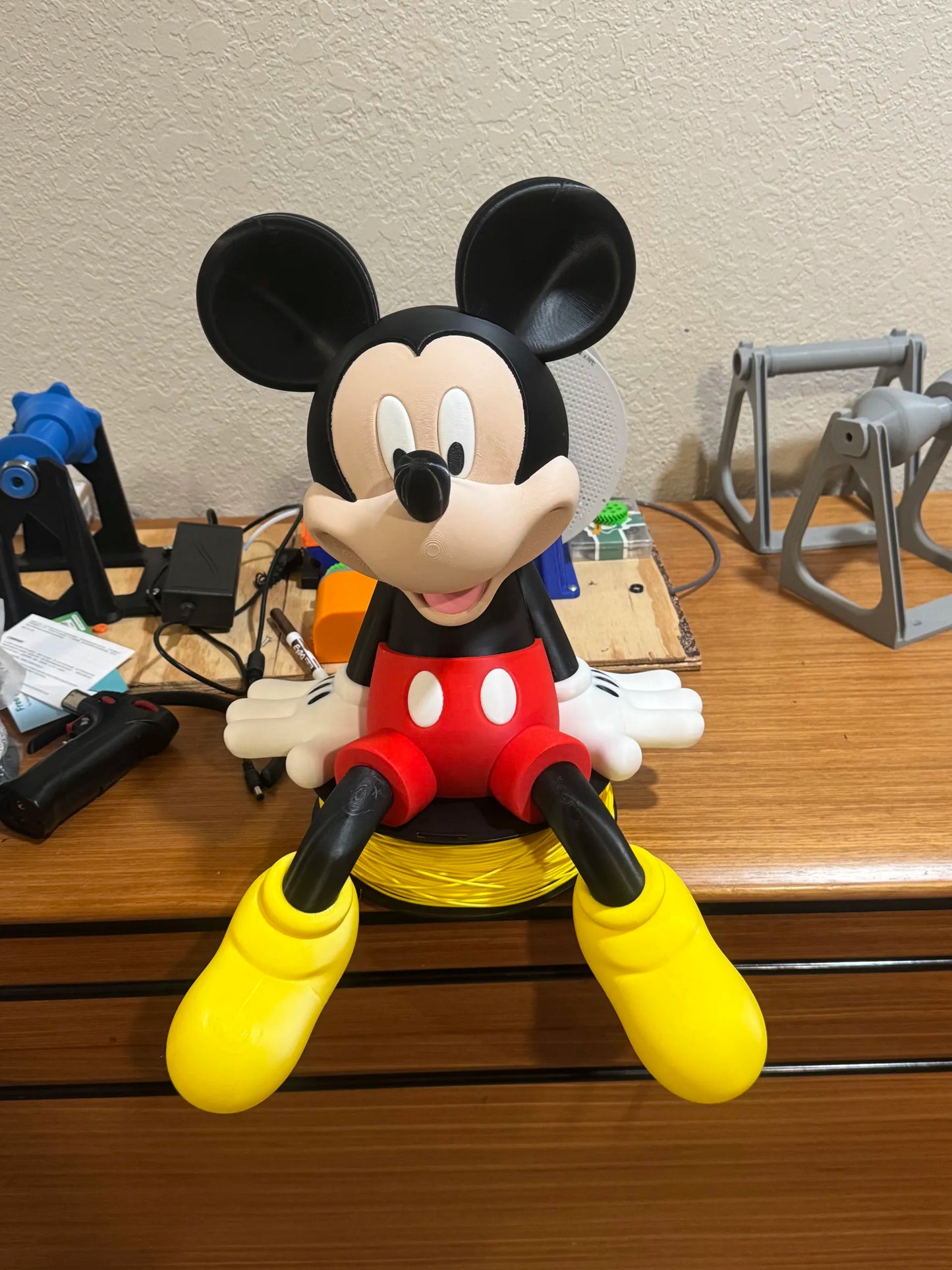 Classic Cartoon Mouse π