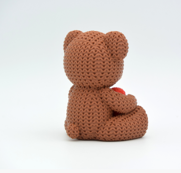 Textured "Knitted-Look" Teddy Bear – 3D Heart-Holding Bear Figurine | Cozy Desktop Decor & Sentimental Gift for Mom