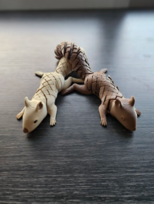 Flexi-Squirrel: Adorable Articulated Woodland Fidget Companion