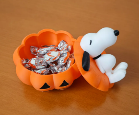 Snoopy's Spooky Stash: Jack-o'-Lantern Trinket Box & Candy Dish